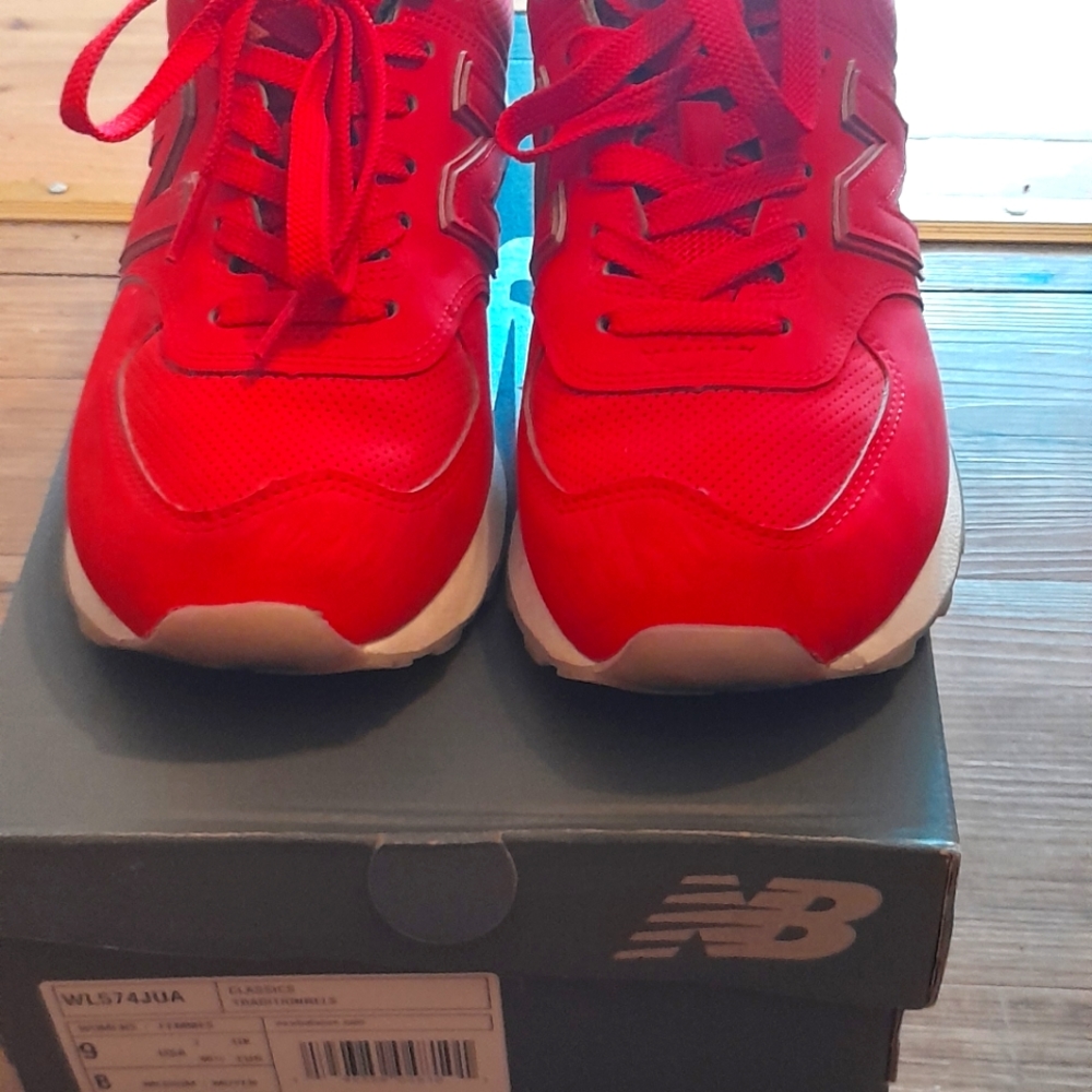 New Balance Sneakers